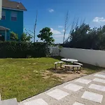 Sea La Vie